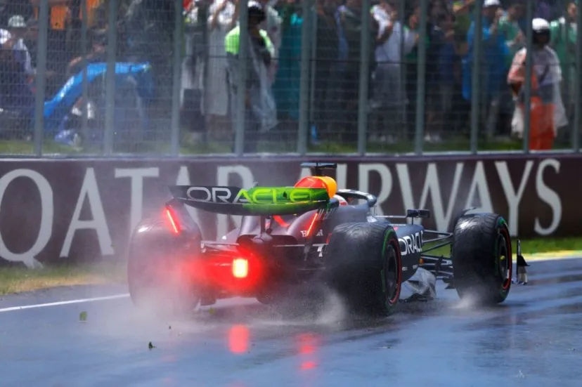 絶対王者レッドブルF1がアプデ失敗？　メルセデス指摘「みんな他人の不幸が大好き」