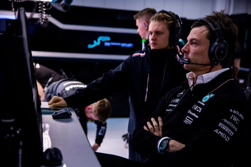 「我々はメルセデスだ！　現状が続くのは許されない」ウルフ代表、現行F1レギュレーション下での復活を諦めず