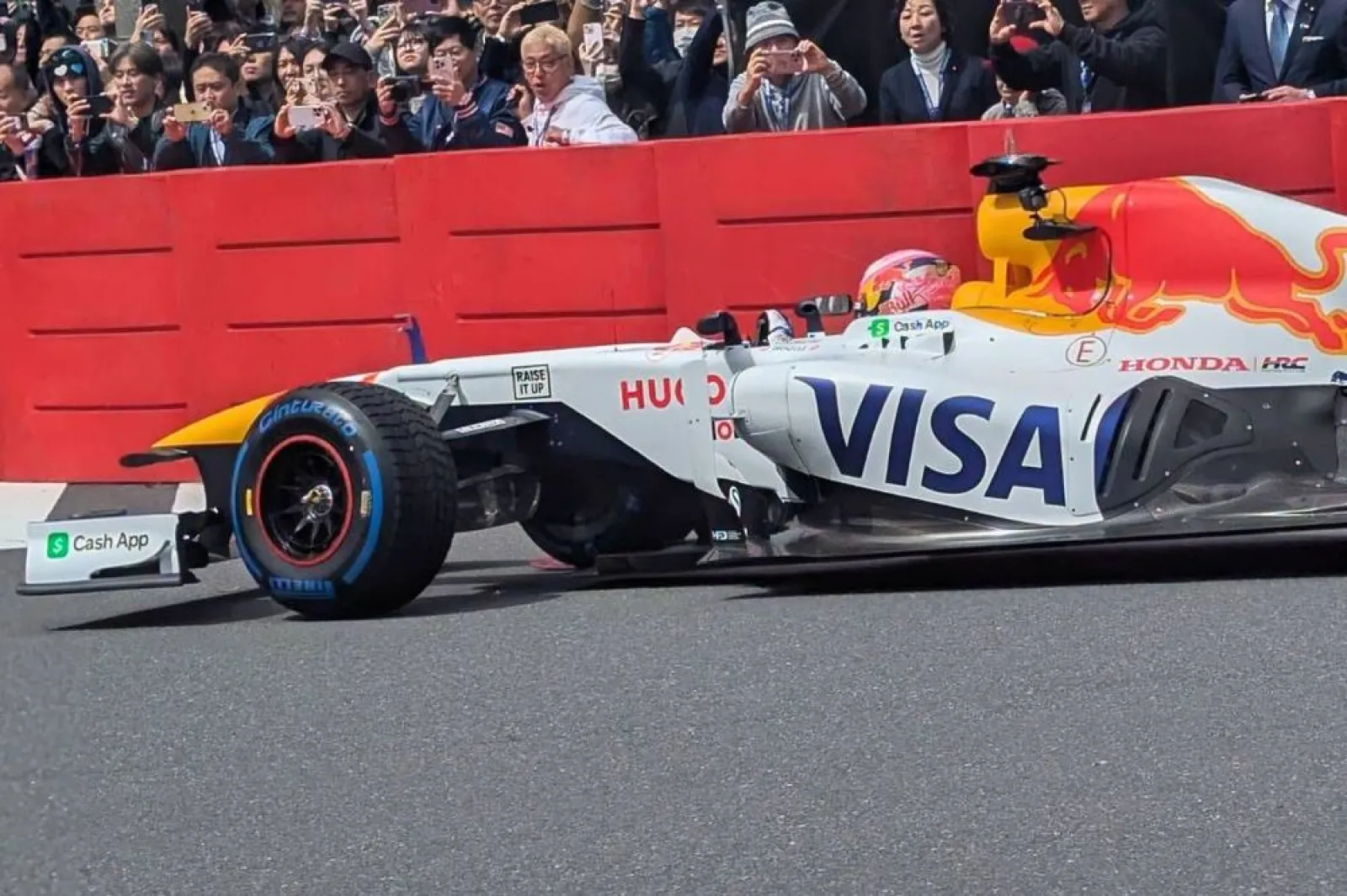 RB Liam Lawson ローソン2025年日本GP 鈴鹿サーキット限定 2025 F1ミニカー日本GP仕様 【No.30 Liam Lawson】 | mobilit