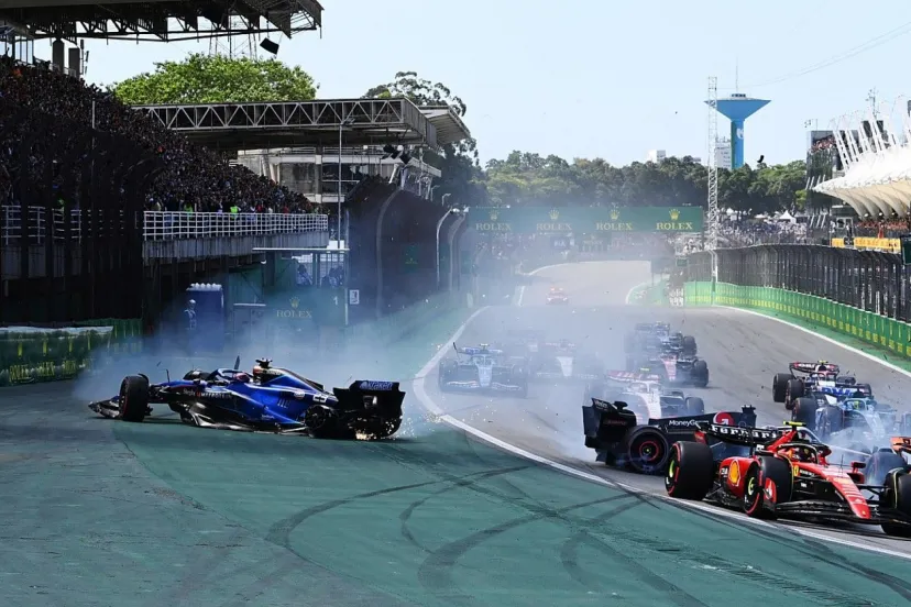 最高の蹴り出しもつかの間、アルボンのF1サンパウロGPはターン1で接触リタイア「良いスタートが不利に働くこともある」