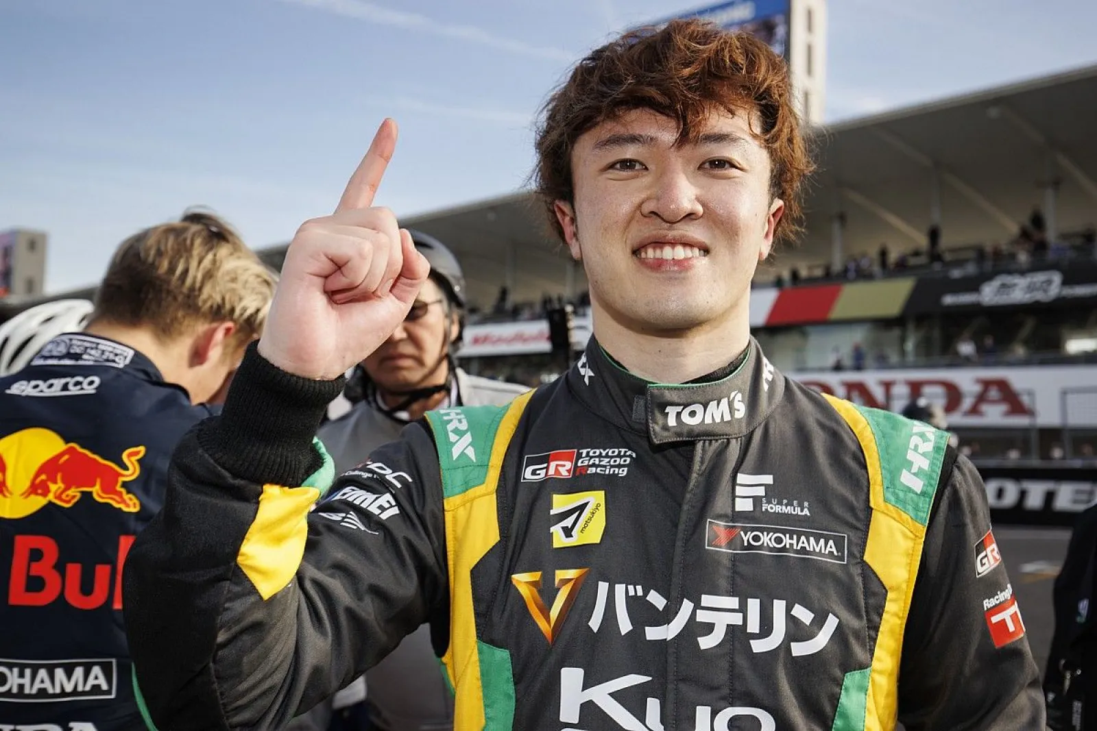 宮田莉朋、世界へ！ 2024年はFIA F2とELMSに参戦「世界で活躍したい 