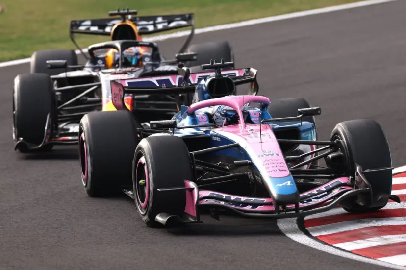 ガスリー、フェルスタッペンを抑え鈴鹿で値千金の7位「ワールドチャンピオンを抑えるのは楽じゃなかったよ」