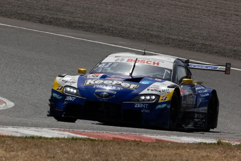 KeePer CERUMOがポールポジション獲得！　GT300はDstation最速｜スーパーGT第2戦富士：公式予選タイム結果