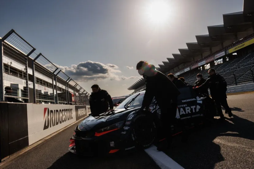 GT500は16号車ARTA、GT300は88号車JLOCが最速|スーパーGT富士公式テスト:模擬予選結果