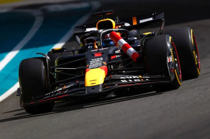レッドブル、バランスに苦しみマイアミ勝利逃す「フェルスタッペン車のダメージも大きかったが……」