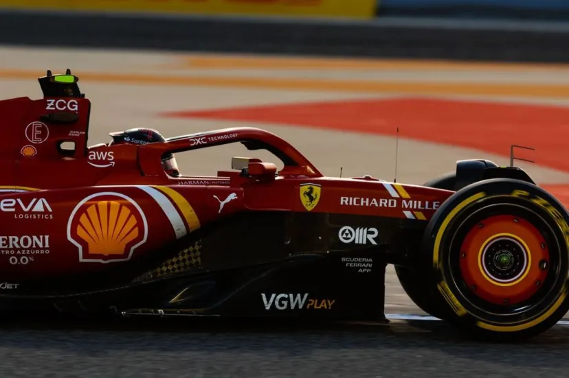 F1バーレーンテスト2日目：積極的にアタックしたサインツJr.が最速。レッドブルのペレス2番手