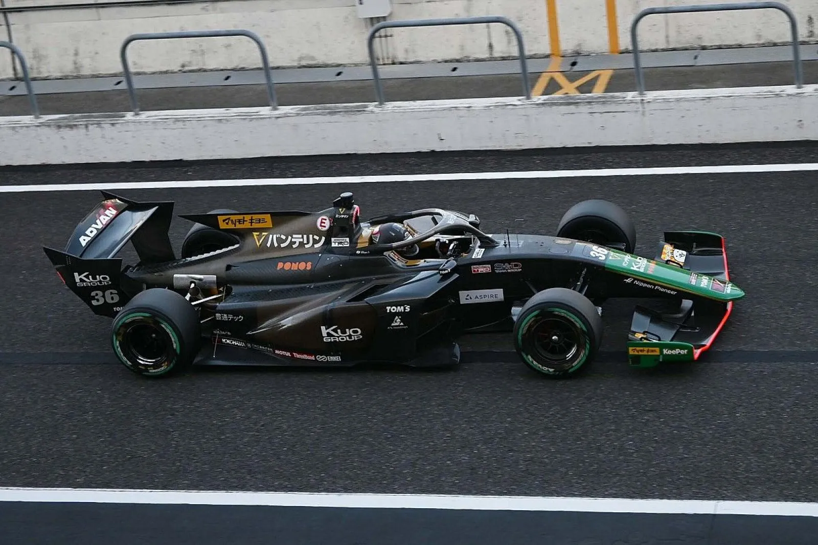 第1回瑶子女王杯 全日本スーパーフォーミュラ選手権 第4戦富士 VANTELIN TEAM TOM S 36 坪井 翔 選手 チャンピオン 優勝記念キャンペーン開催のお知らせ トムス公式オンラインショップでは SUPER FORMULA Rd 4 優勝記念キャンペーンを開催いたします 対象