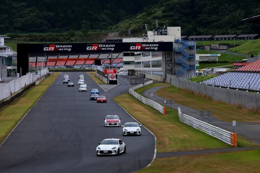 オートポリス、コースに熊本地震の被害なし……地震後初のレースも先週末無事開催。花火大会とスーパーGTが復興支援イベントに