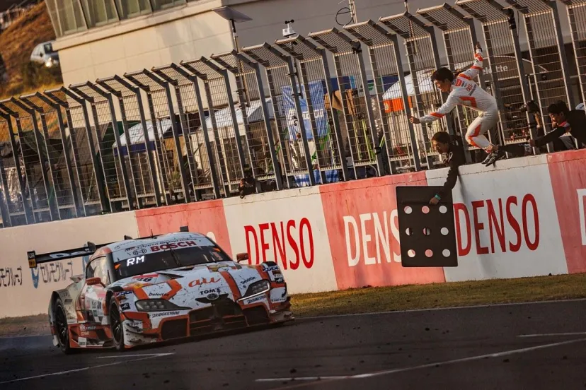 36号車au TOMSが12番手スタートから鮮やか勝利！　タイトル争いはトヨタTOMS、日産NDDP、ホンダARTAの三つ巴に｜スーパーGT第7戦オートポリス決勝