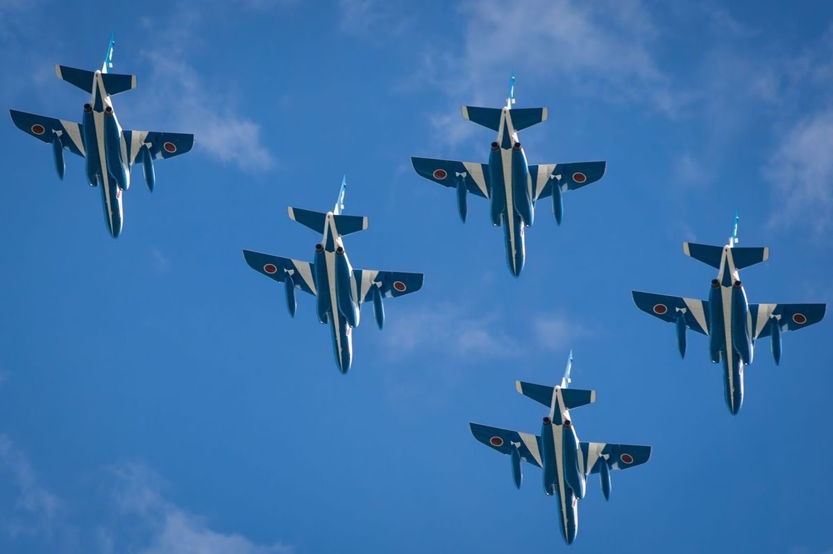 blue-impulse-aerobatic-demonst.jpg