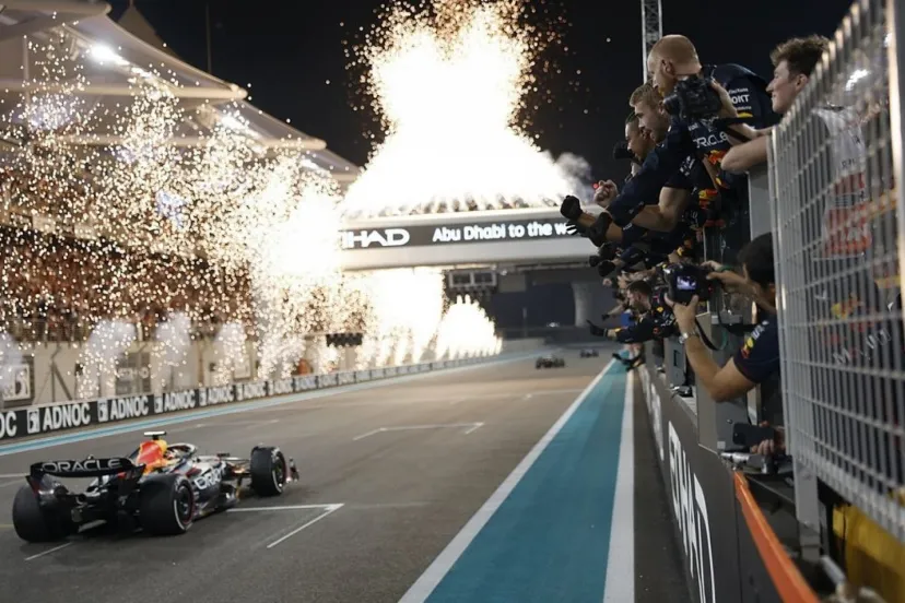 レッドブル圧勝の代償、来季のF1エントリー料が11億円超え。2位メルセデスの2倍以上に