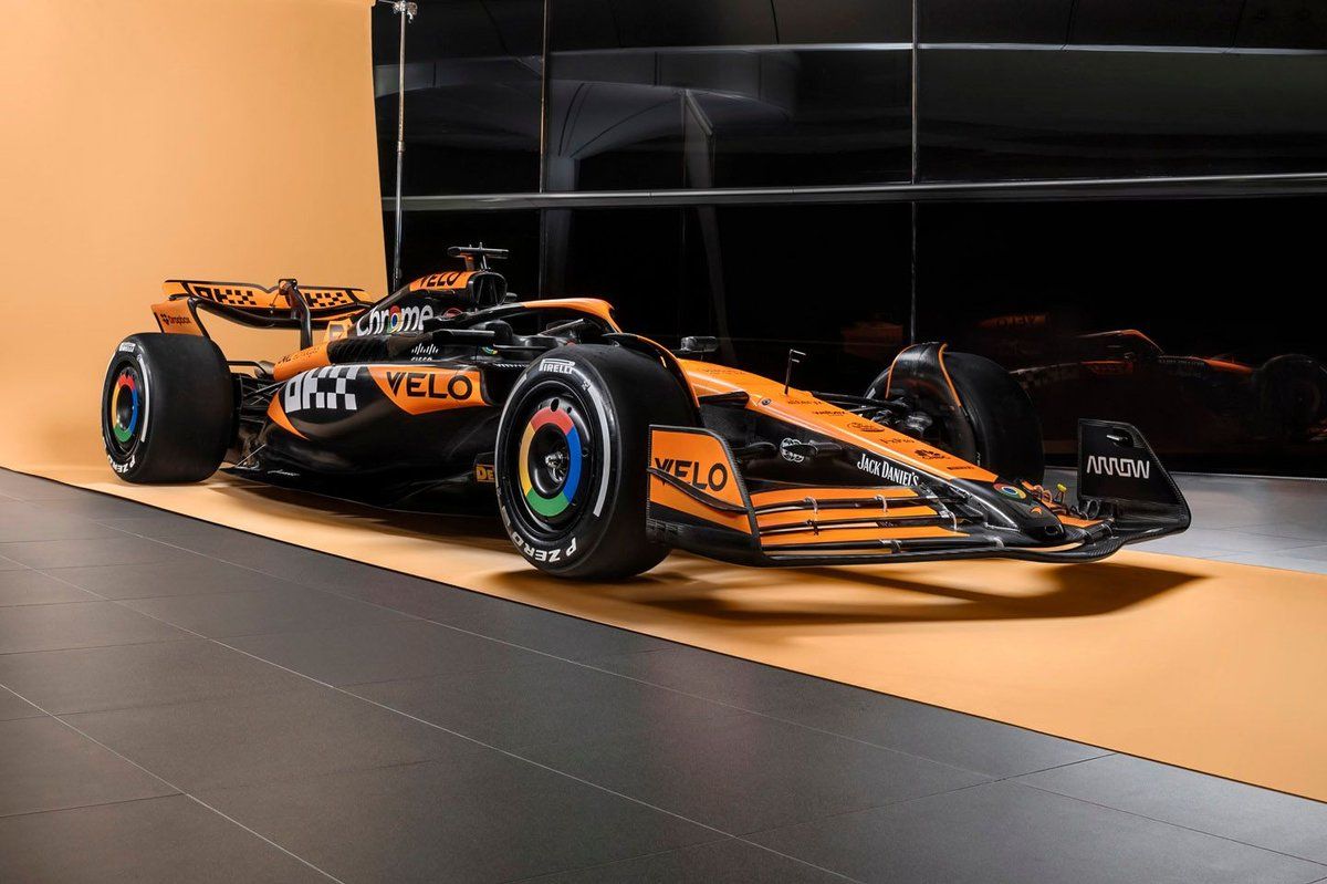 McLaren 長傘 黒 オレンジ McLaren 長傘 黒 オレンジ
