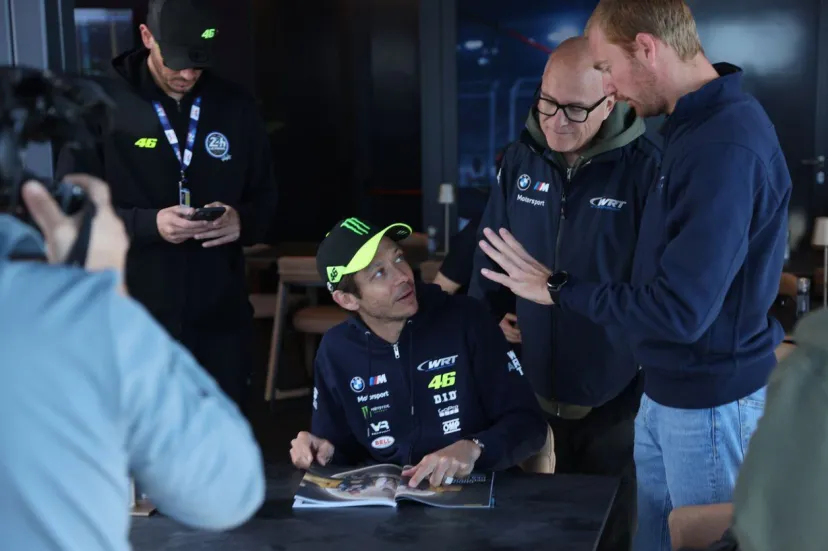 バレンティーノ・ロッシの超絶人気は、ル・マン24時間でも揺るがず。サイン会では大混乱……チームはACOに、安全対策の強化求める