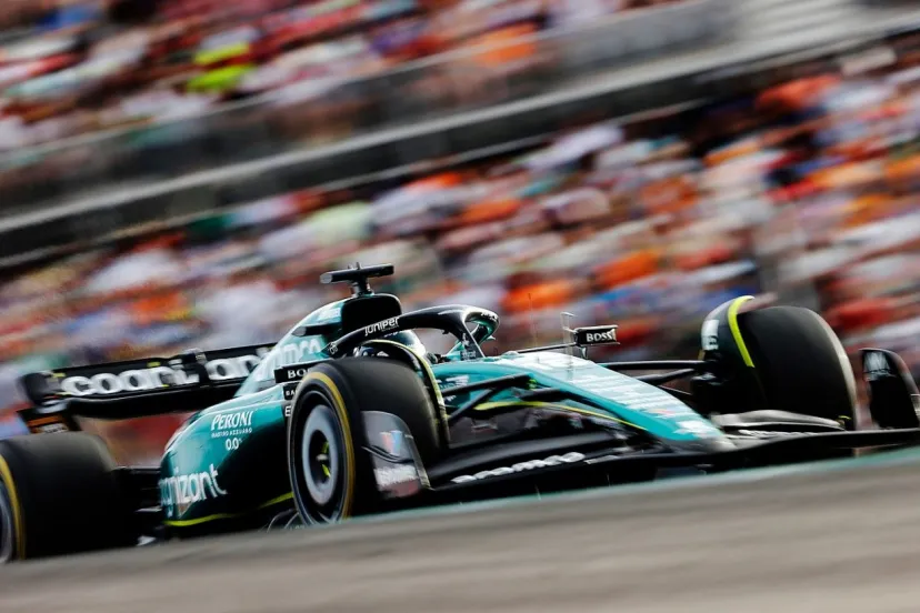 先輩アロンソ、スランプ陥る後輩ストロールを手助け「スピードはある。必要なのはクリーンな週末」