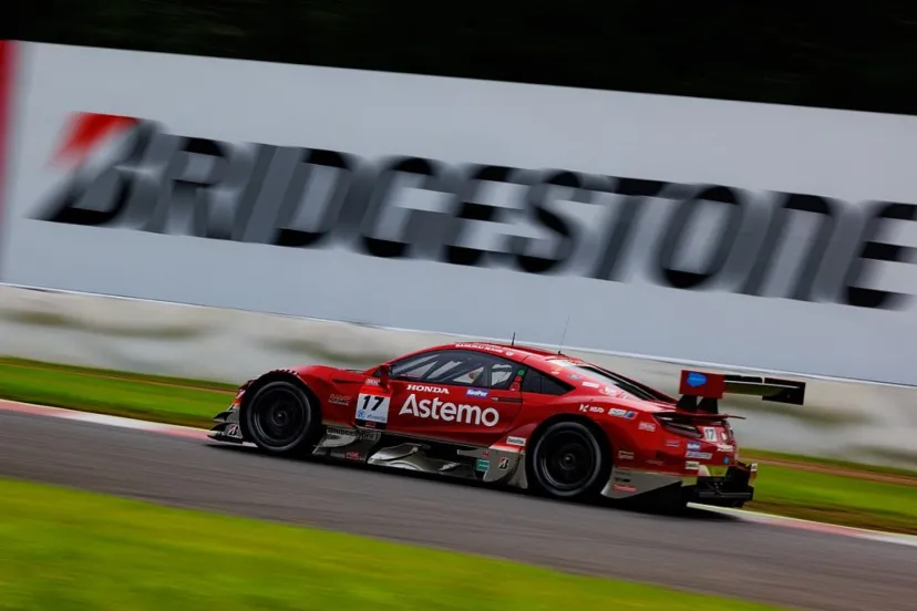 17号車Astemoが優勝！　NSX-GTがワンツー。GT300は18号車UPGARAGEが劇的3勝目｜スーパーGT第6戦SUGO：決勝順位速報