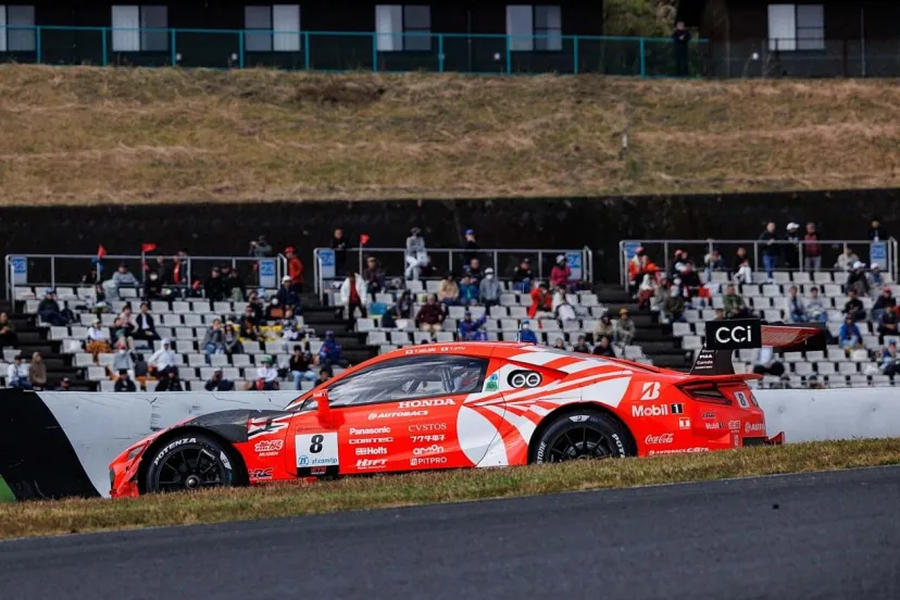 【スーパーGT】野尻智紀、オートポリスでの450kmレースは無念のリタイア「走らせていて、コントロールできない……いつ飛び出すか分からない状態だった」