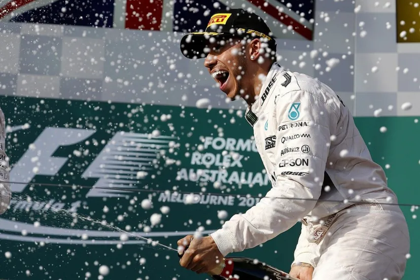 2年連続未勝利も闘志は消えず……ハミルトンの”F1を続けるため”のモチベーション「表彰台の一番上に立って、チームの姿を見るのが夢」