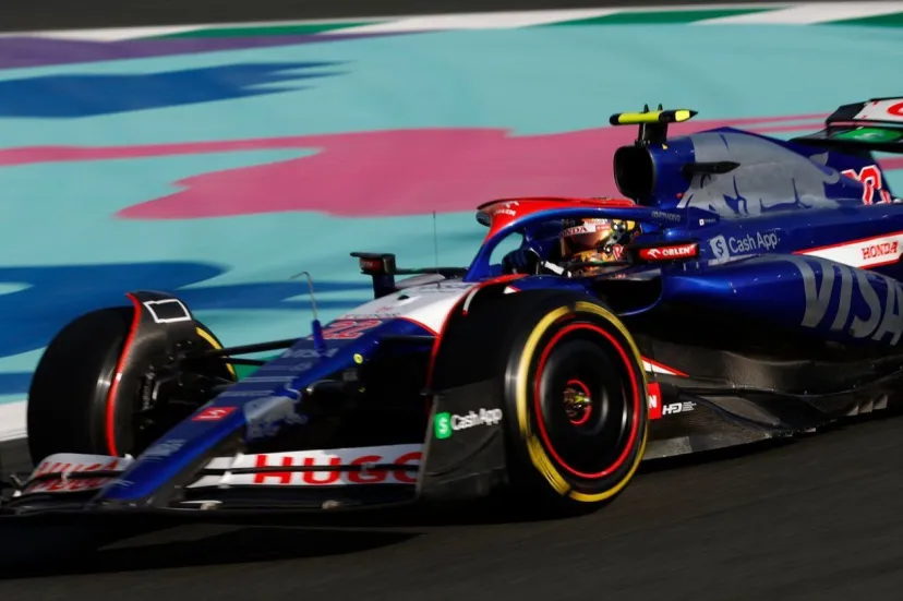 「僕みたいなブレーキングができるドライバーは少ない」角田裕毅、予選ペースでは僚友リカルドを凌駕。違いを生むポイントを語る