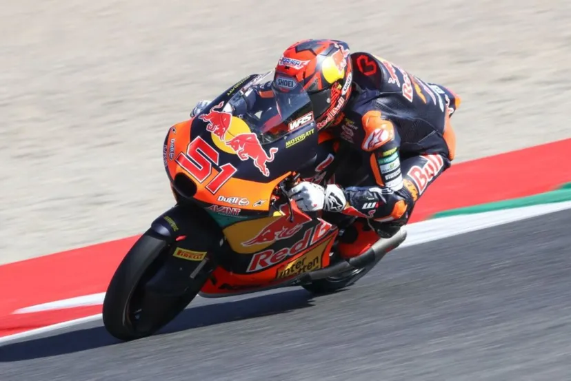 Moto3イタリア決勝｜ラストラップのバトル制しウリアルテが初勝利！　日本人ライダーは無得点に終わる