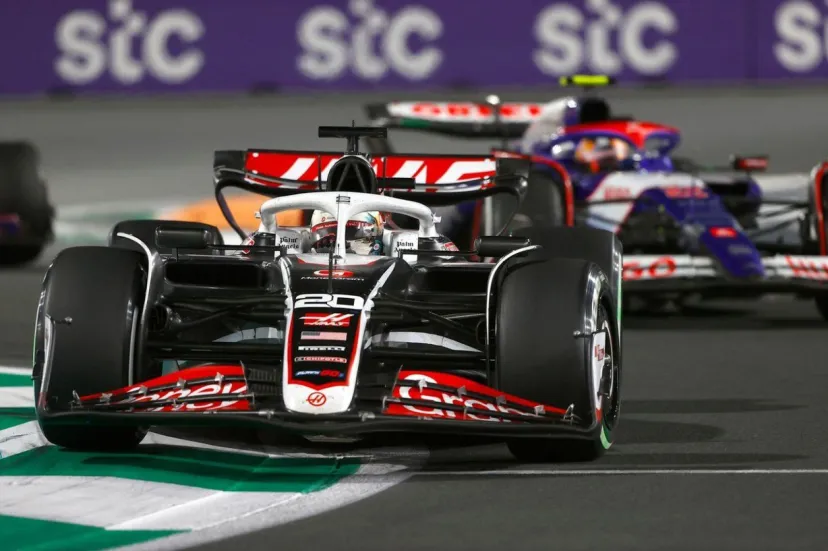 ハースF1小松礼雄代表、“ブロック作戦”で1ポイントもぎ取ったチームを称賛「あれが唯一のチャンスだった」