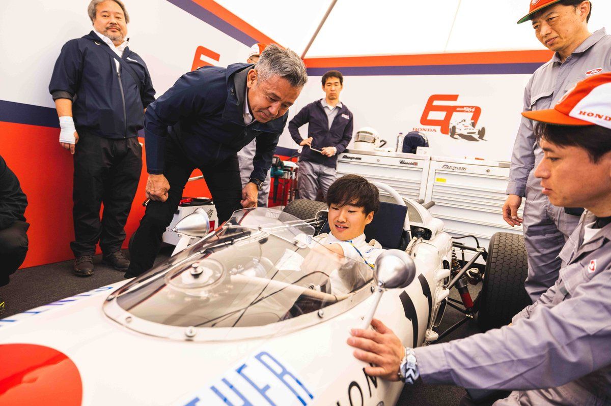 yuki-tsunoda-honda-ra272.jpg