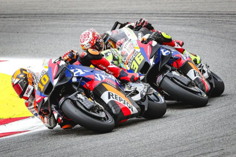 REPSOL レプソル ホンダ CBR 幻影150RR MotoGP HONDA 1/12