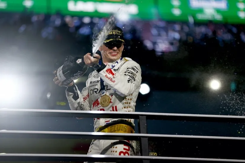 ラスベガスGPに批判的だったフェルスタッペン、白熱バトルの末に勝利し溜飲は下がった？「間違いなく楽しめた」