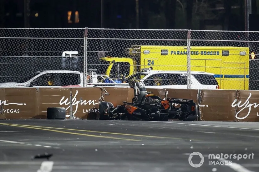 地を這う現行F1マシン、路面の凸凹でクラッシュ続くも介入の必要ナシとFIA判断「高い車高で走ってほしいけど……」
