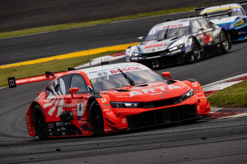 ベース車は5ドアでもいい！　シビック初優勝はスーパーGT・GT500に新風もたらす？　HRC「既存3メーカー以外にも出て欲しい」