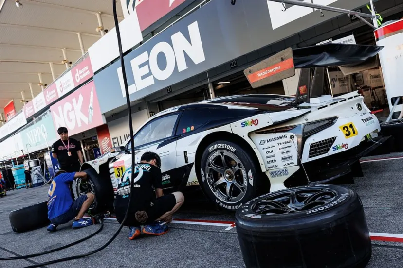 15台セット！立川祐路監督 スーパーGT ZENT 38号車 15台セット！立川祐路監督 スーパーGT ZENT 38号車 - メルカリ