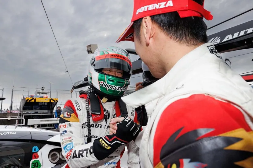どうなるタイトル争い？　16号車ARTAが今季2度目PP。ランキング上位3傑が揃ってQ1敗退｜スーパーGT第7戦オートポリス予選