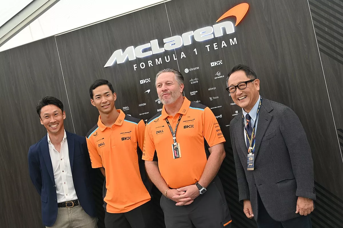 平川亮のマクラーレンF1リザーブ就任に際し、トヨタのビッグネームが鈴鹿に集結。「ドライバーファーストで彼をしっかりサポートするということの表れ」と中嶋一貴
