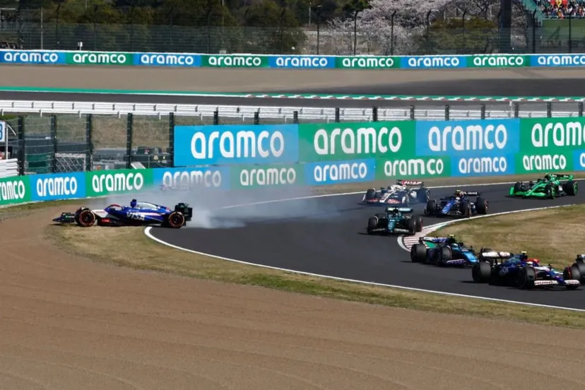 アルボン、鈴鹿クラッシュで無念リタイア。「壁にぶつかる前からスペアが心配だった」｜F1日本GP