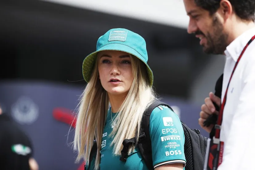 ジェシカ・ホーキンス、アストンマーチンの2021年用マシン『AMR21』でテスト実施。女性ドライバーによる本格F1テストはタチアナ・カルデロン以来