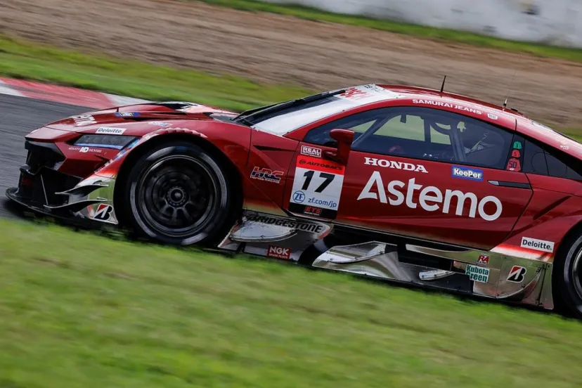 GT300に続き、GT500も……トップチェッカーの17号車Astemoが車検不合格。両クラスのトップ車両が揃って失格に｜スーパーGT第6戦SUGO