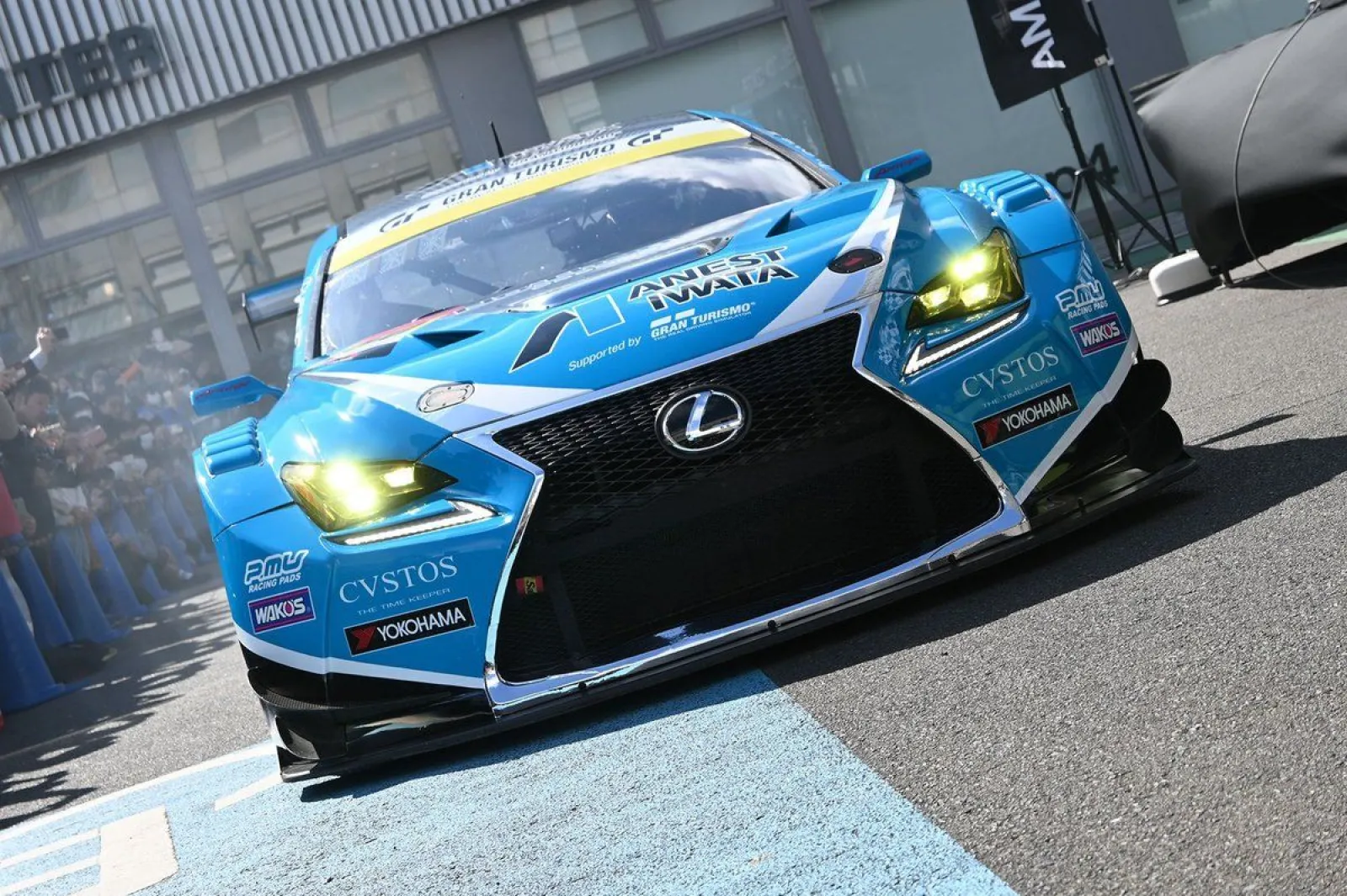アネスト岩田、スーパーGT戦うRC Fを今年も盛大にお披露目! 2年 アネスト岩田、スーパーGT戦うRC Fを今年も盛大にお披露目! 2年