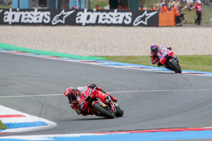 【MotoGP】オランダGP完全勝利のバニャイヤ、なぜそんなに強い? “左曲がりの王”マルケス「彼は高速右コーナーが特に速い」