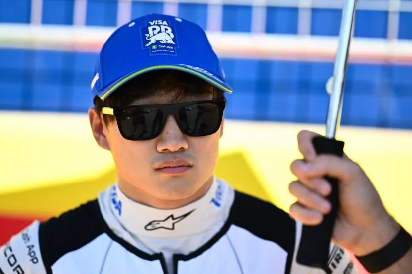 F1レース国際　チーム・マクラーレン　サングラス　選手写真付 マクラーレンF1、大躍進のカギは“技術部門の再編成”にアリ「チームが