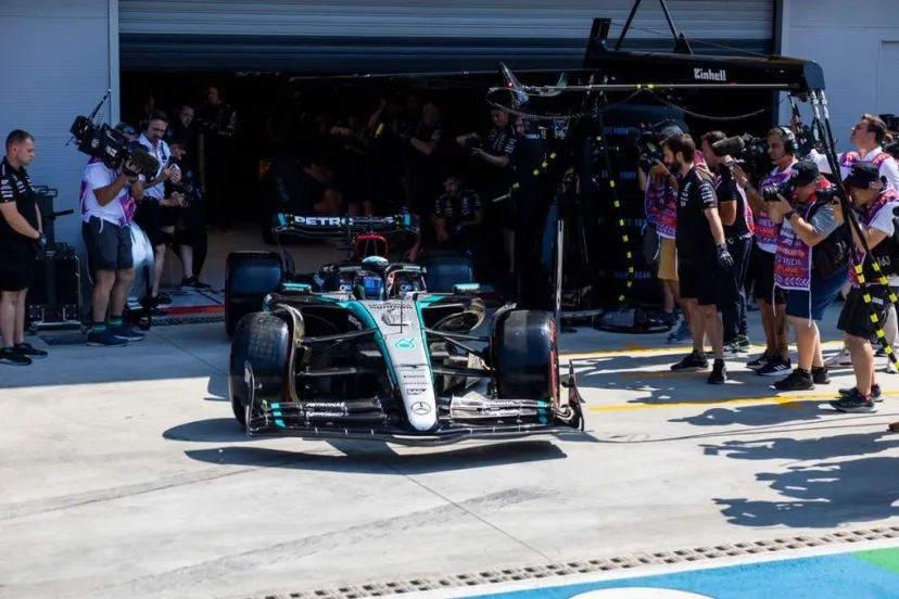 ラッセル、メルセデス育成“後輩”アントネッリのF1昇格を歓迎「昇格に相応しい。僕の経験を活かしてキミを支えていきたい」