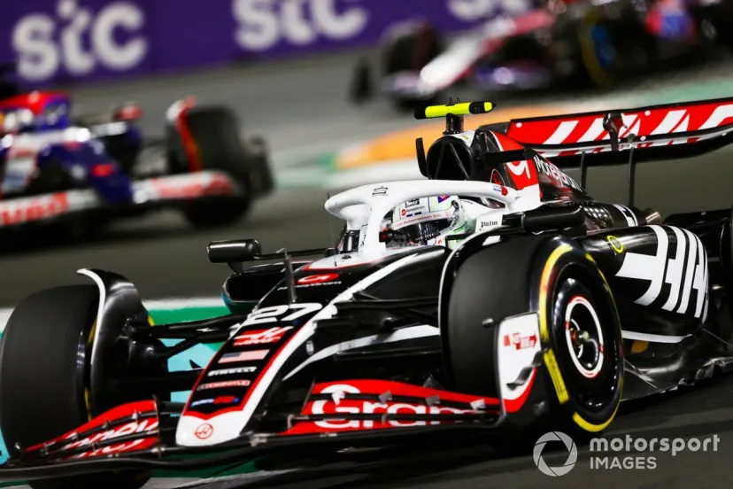 熾烈な入賞争い、下位5チームに必要なのは“奇策”。サウジでブロック作戦成功のハースF1ヒュルケンベルグ「常識を超えなければ」