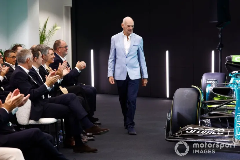 エイドリアン・ニューウェイのアストンマーティンF1加入は、どう決まったのか？：その時系列を追う