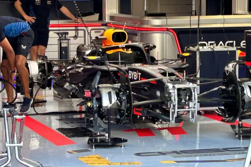 レッドブルF1、“ツギハギ”フロアの実験を継続。ライバル台頭でマシン改善急ぐ……ニューウェイ離脱の影響は？