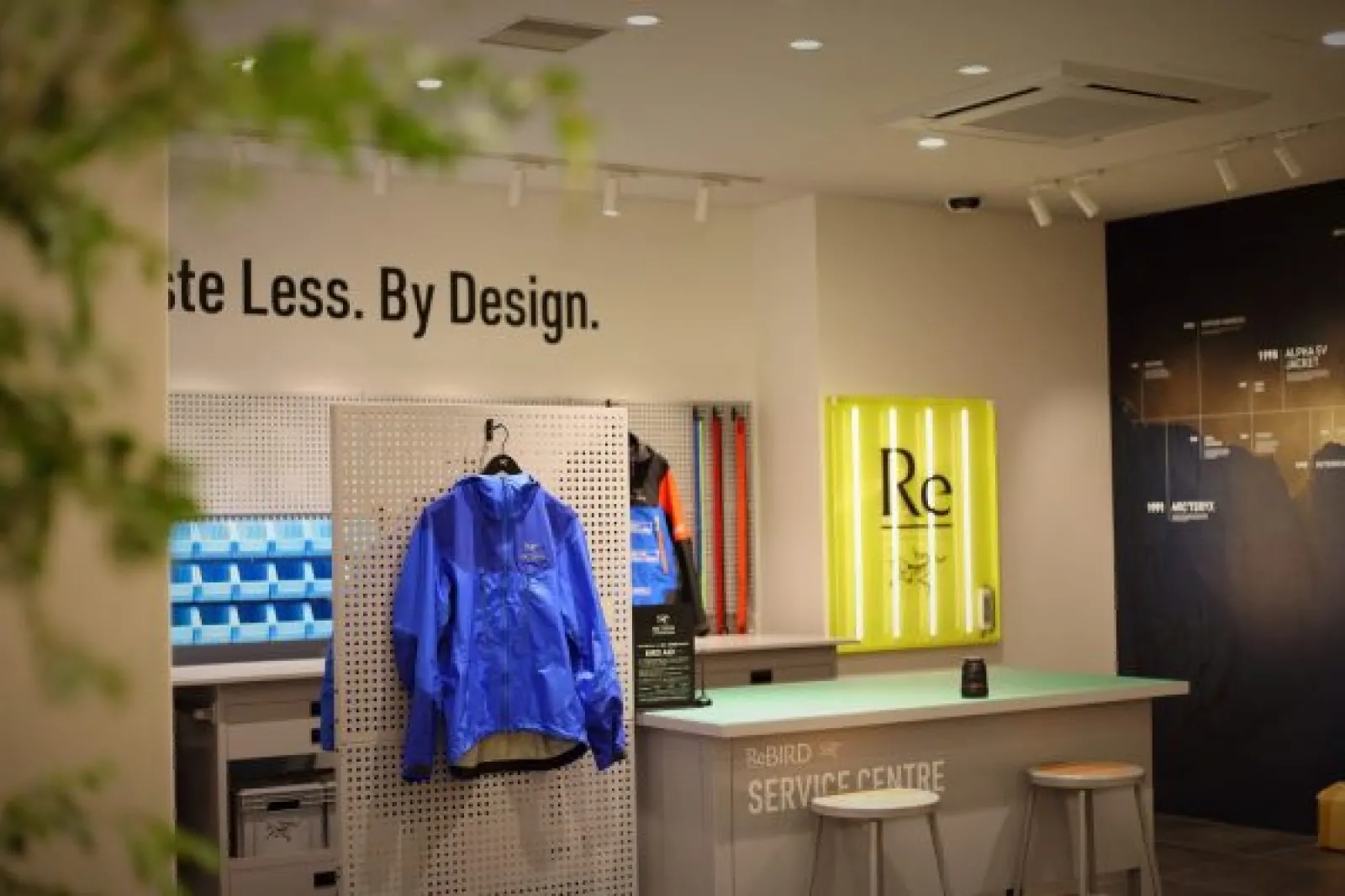 お気に入りギアと永くつきあう / 世界5店舗目の“ReBIRD サービスカウンター”の挑戦【アークテリクス】