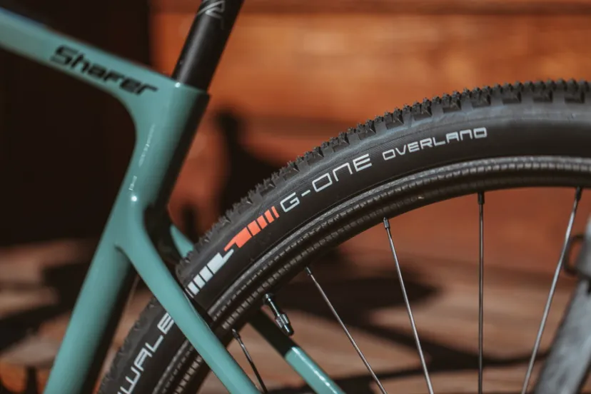 シリーズ最強の耐久力を誇るマルチグラベルタイヤ「G-ONE OVERLAND」新登場｜SCHWALBE
