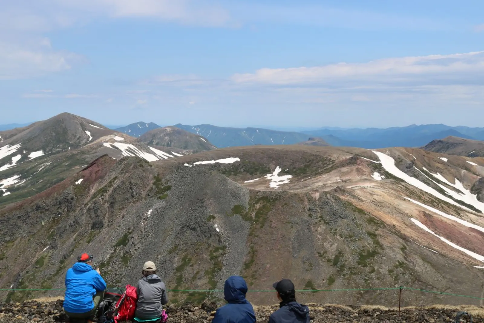 旭岳山頂から