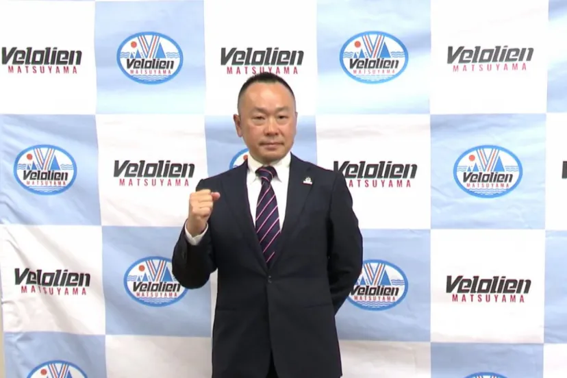 四国初の地域密着型プロロードレースチーム「ヴェロリアン松山」監督に清水裕輔氏決定。阿部嵩之選手も加入