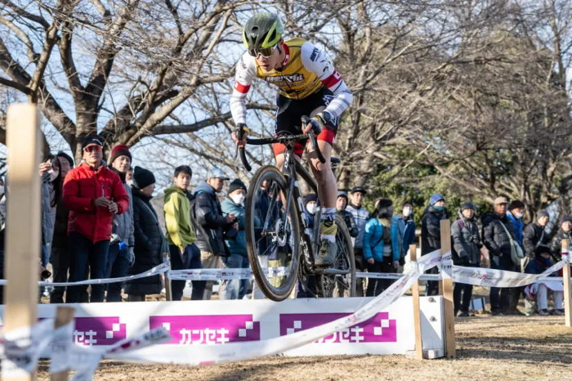 100点の走りで連覇を達成！　織田 聖がシクロクロス全日本選手権男子エリートを制す
