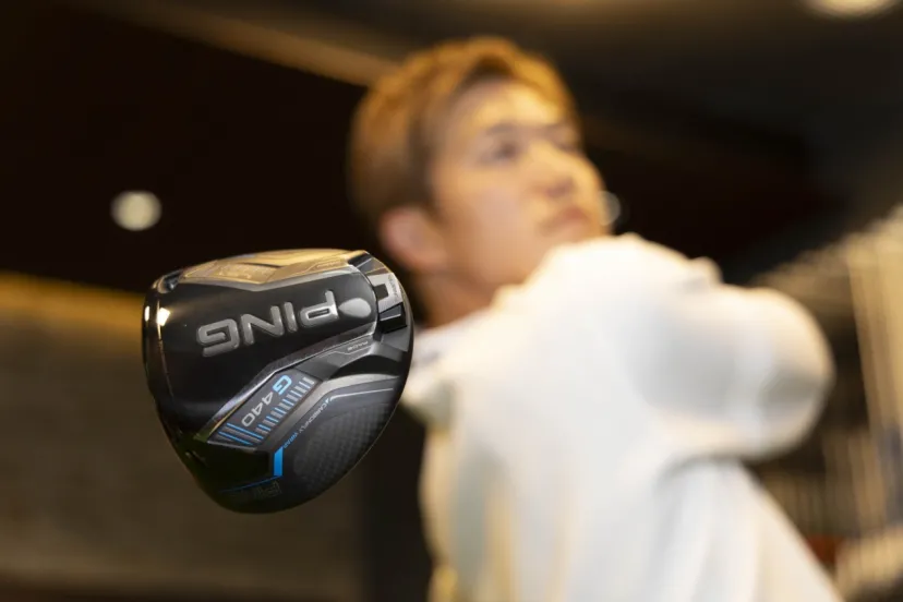飛ぶと話題のピン「G440ドライバー」を人気コーチが試打インプレッション