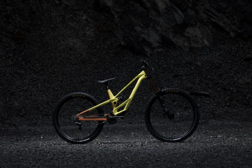 オルベア、グラビティ市場へ本格参入 新型「RALLON DH」及び「RALLON」を発表｜ORBEA
