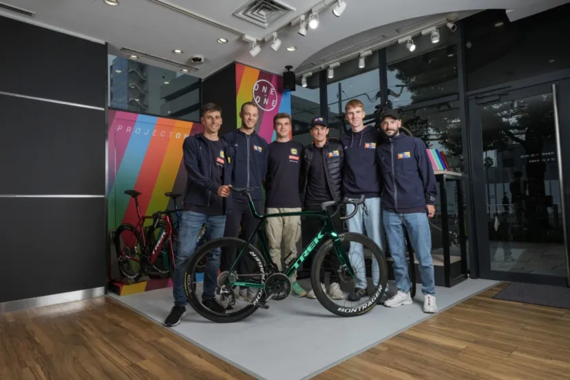 リドル・トレックが来日、ジャパンカップを駆ける選手たちのバイクが六本木ヒルズに登場｜TREK
